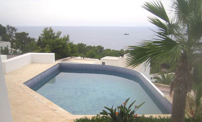 3 Bedroom Luxury Villa Roca Lisa for sale