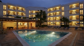 Noble Suite Hotel with impressive size for sale - Investment opportunity