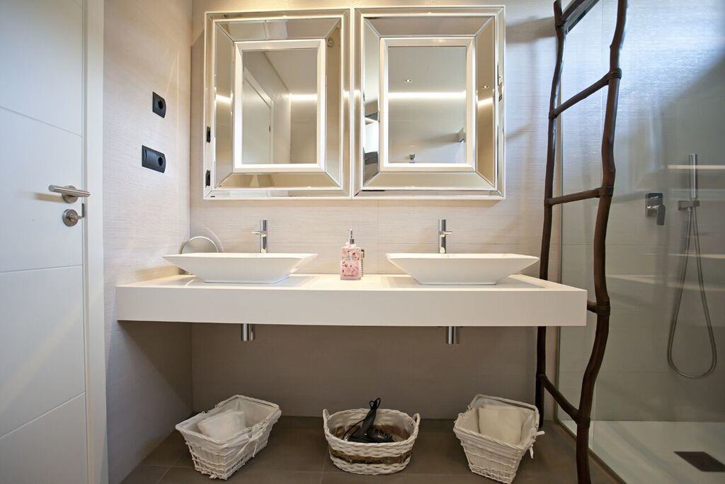 Amazing vacation home in Ibiza near Marina Botafoch and Dalt Vila for rent