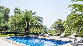 Beautiful countryhouse of Ibiza and distant sea views