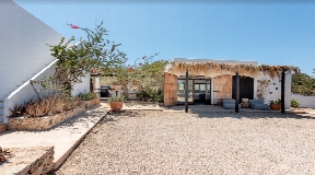 Amazing villa for rent in Formentera in an oasis of calm