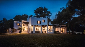 Beautiful house with amazing views near to Ibiza