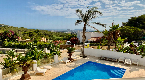 Renovated villa in gated community of Can Furnet with amazing views to the sea and castle