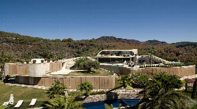 Villa located in Vista Alegre with stunning sea view
