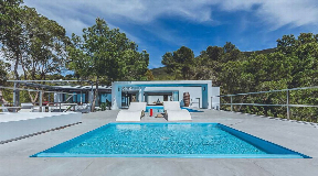 Modern villa with sea view and sunset in Cala Vadella