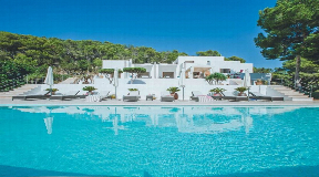 Beautiful 7 bedroom villa with fantastic sunset views in the Sea in San Jose