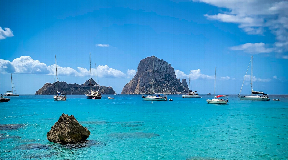 Hotels on Ibiza from 3.500.000 - 150.000.000,- for sale