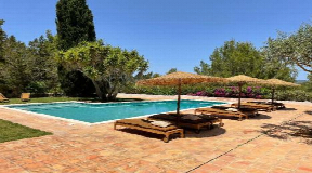 Unique finca for sale with guest houses and tourist rental licence surrounded by unspoilt nature