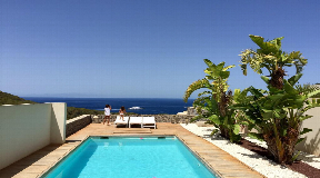 Modern house with spectacular views of the sunset in Cala Vadella