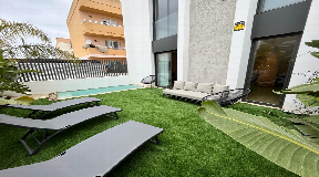 Wonderful and bright ground floor apartment for sale