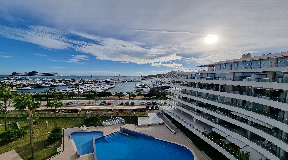 Elegant firstline apartment with amazing views in Marina Botafoch for sale