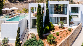 Stunningly designed villa boasting captivating sea vistas and a coveted tourist license