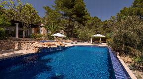 Beautiful house with natural garden near to Ibiza