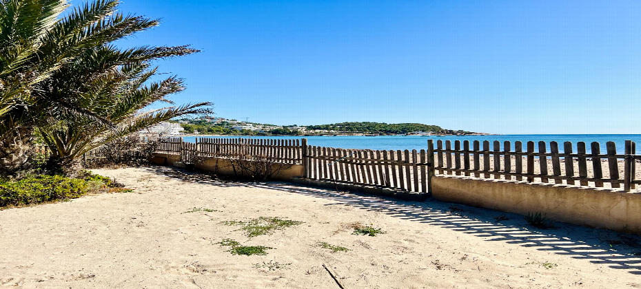 Beachfront house in Talamanca Bay to be refurbished