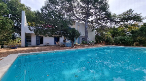 Iconic cubist Villa in Cala Vadella with lots of potential - close to the beach
