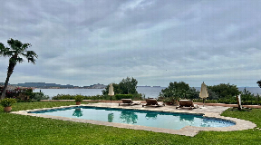 Wonderful rustic and tasteful villa in Es Cubells