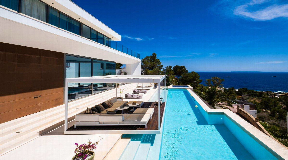 Luxurious 6-Bed Villa With Jaw-Dropping Sea Views In Roca  Llisa