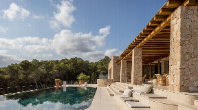 Luxurious 6-Bedroom Estate in San Carlos De Peralta, Santa Eulalia