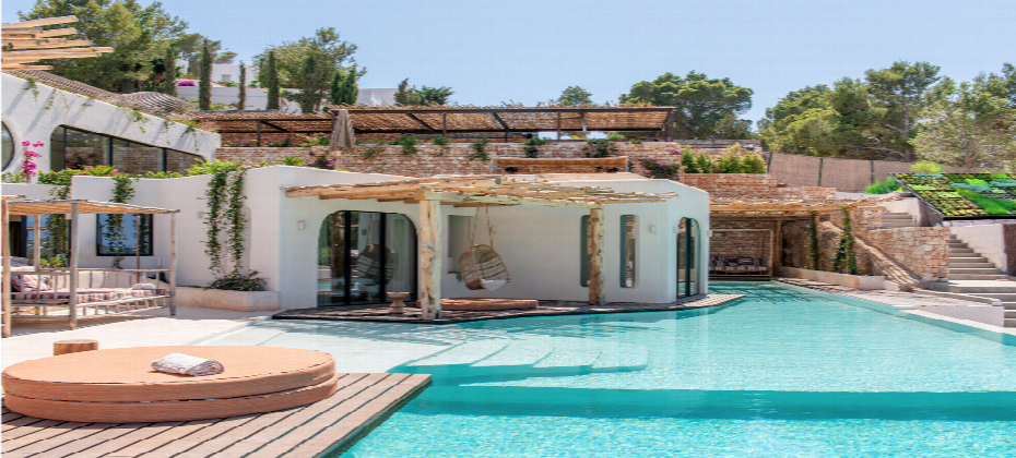 Exquisite Villa: A Masterpiece of Contemporary Elegance in Cala Molí