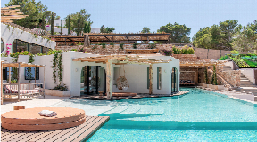 Exquisite Villa: A Masterpiece of Contemporary Elegance in Cala Molí