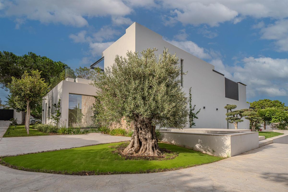 New 4-Bedroom Villa in Exclusive Ibiza - A Modern Luxury Retreat in Jesus
