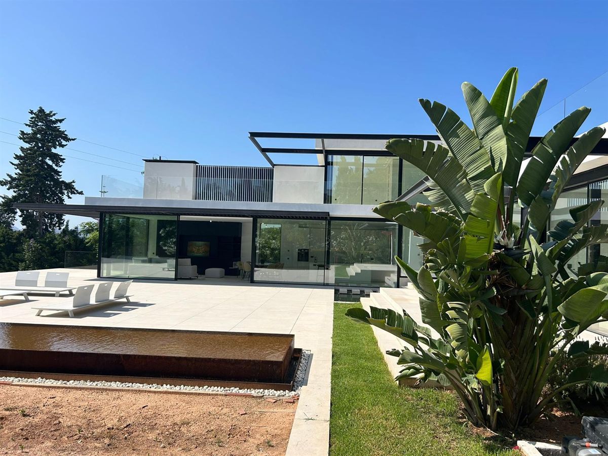 New 4-Bedroom Villa in Exclusive Ibiza - A Modern Luxury Retreat in Jesus