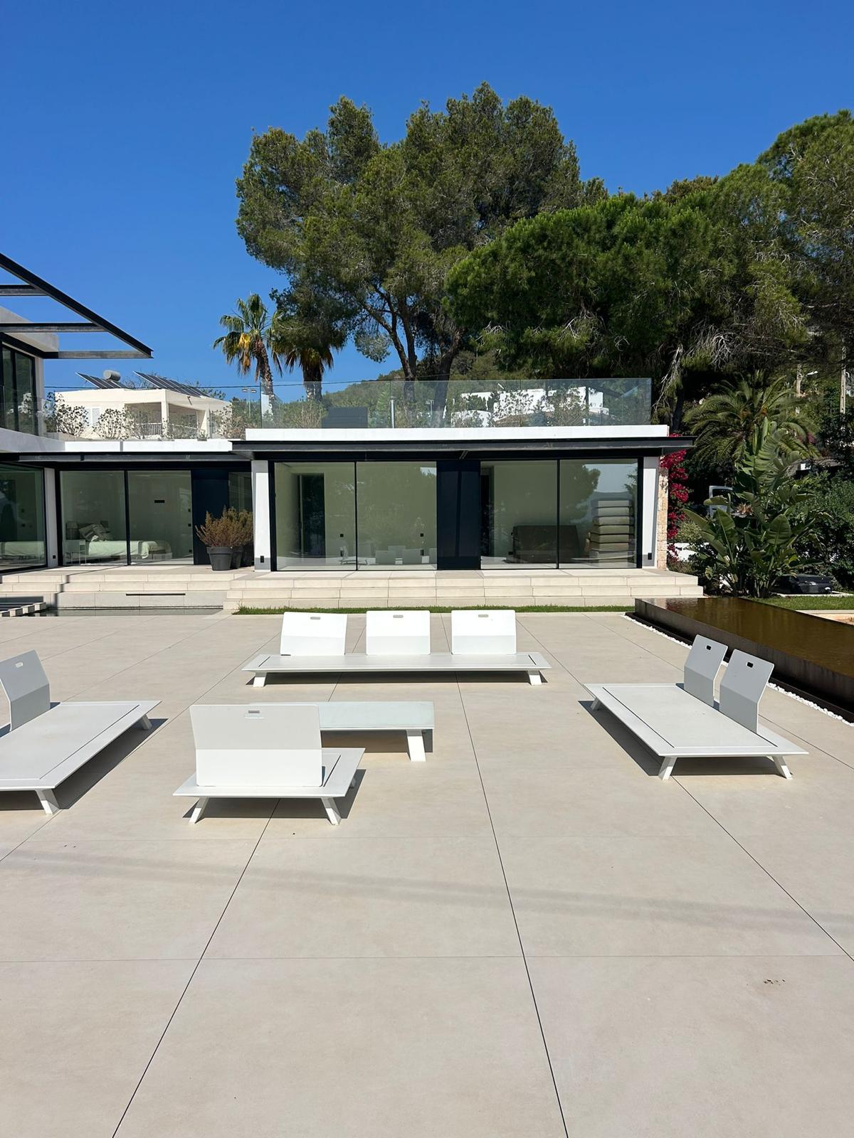 New 4-Bedroom Villa in Exclusive Ibiza - A Modern Luxury Retreat in Jesus