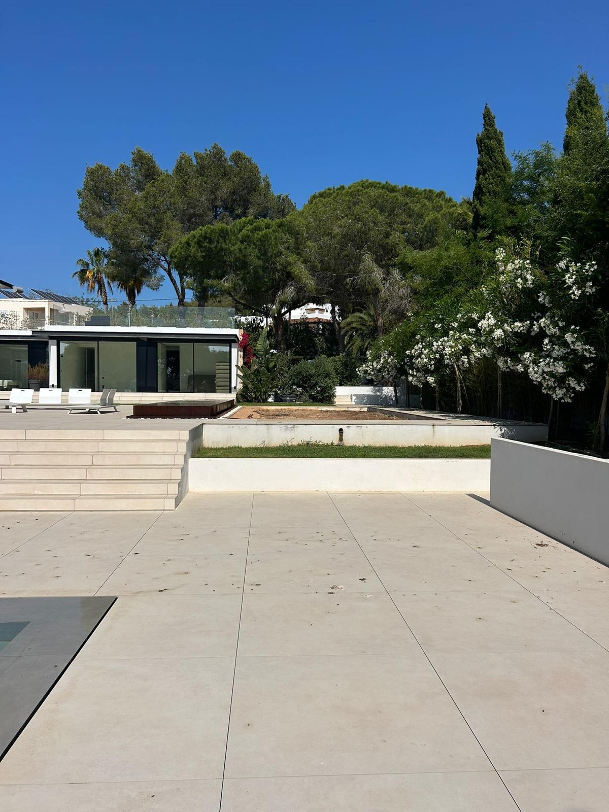 New 4-Bedroom Villa in Exclusive Ibiza - A Modern Luxury Retreat in Jesus