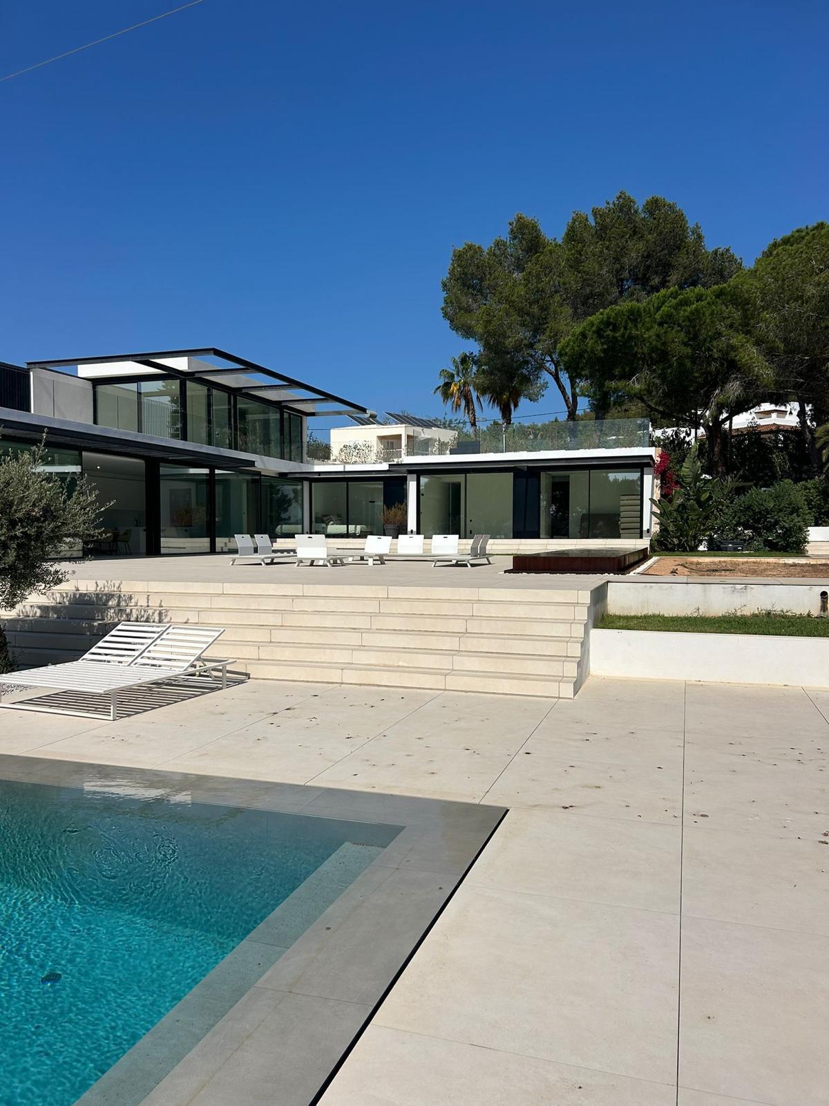 New 4-Bedroom Villa in Exclusive Ibiza - A Modern Luxury Retreat in Jesus