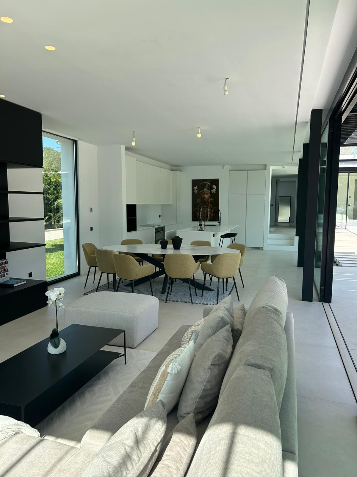 New 4-Bedroom Villa in Exclusive Ibiza - A Modern Luxury Retreat in Jesus
