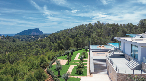 Elegant Modern Villa with Distant Sea Views and Total Privacy
