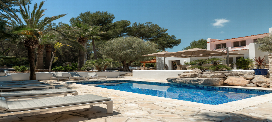 Elegant Villa between Cala Jondal and Porroig