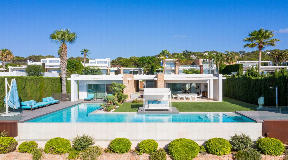 Stunning 7-Bedroom Villa with sea views in Cala Comte