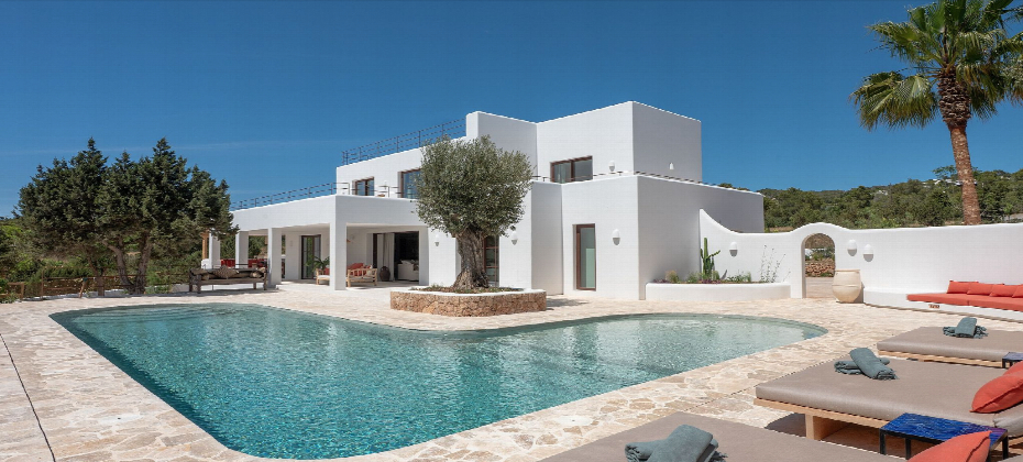 Stunning 6-Bedroom Villa on Ibiza’s North-West Coast with Sunset Views