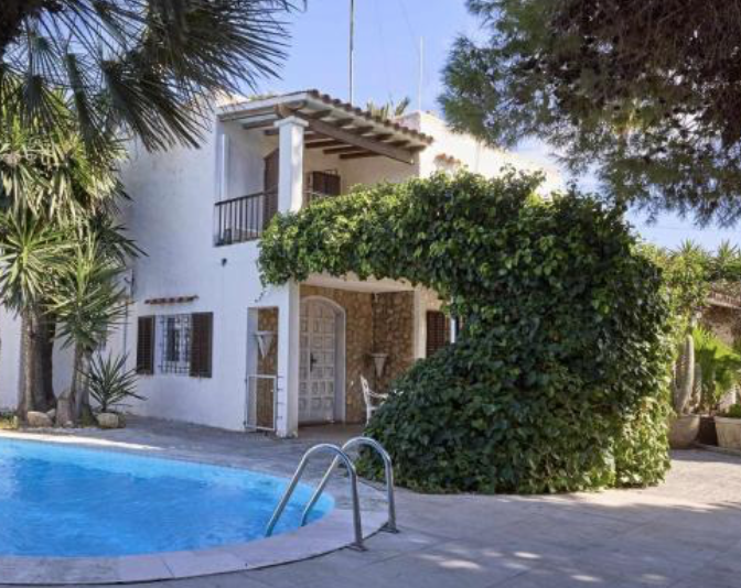 Villa in a quiet residential area of Playa den Bossa