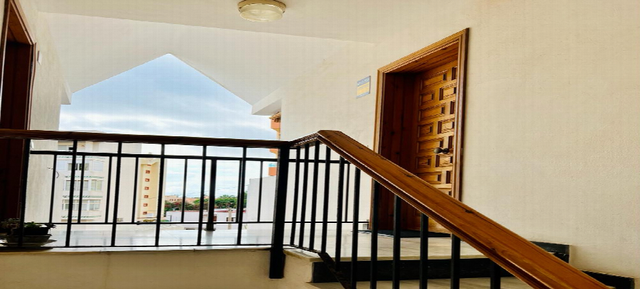 Top-Floor One-Bedroom bright Apartment Within Walking Distance to Playa d’en Bossa