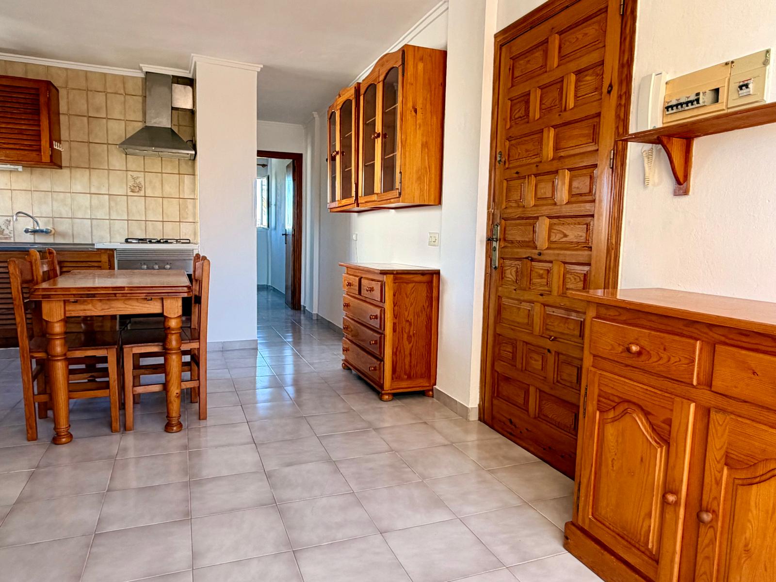 Top-Floor One-Bedroom bright Apartment Within Walking Distance to Playa d’en Bossa