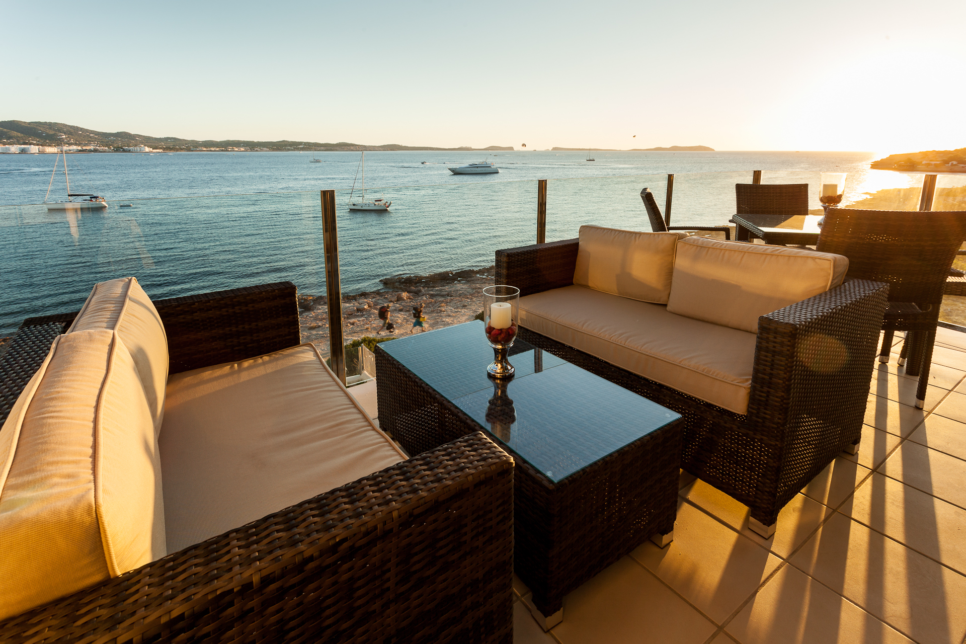 Sea-View Apartment near Cala Gració for Rent