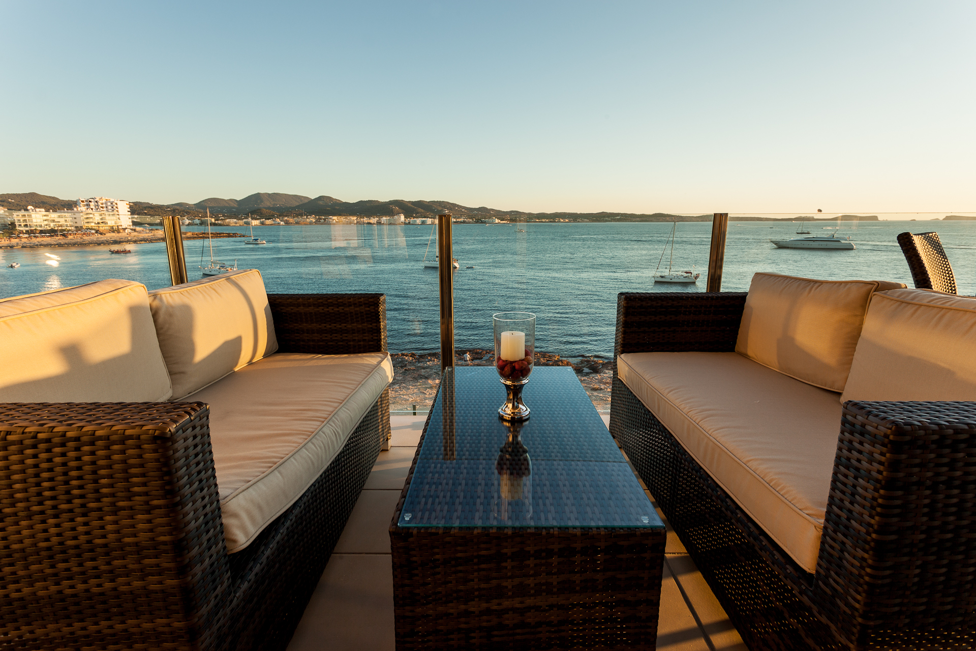 Sea-View Apartment near Cala Gració for Rent