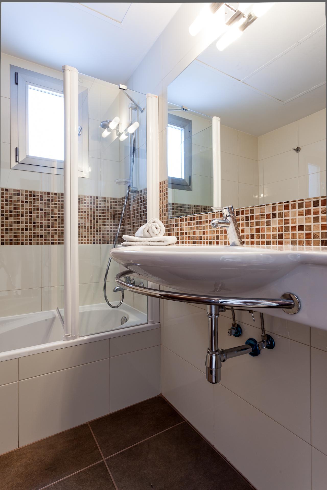 Sea-View Apartment near Cala Gració for Rent