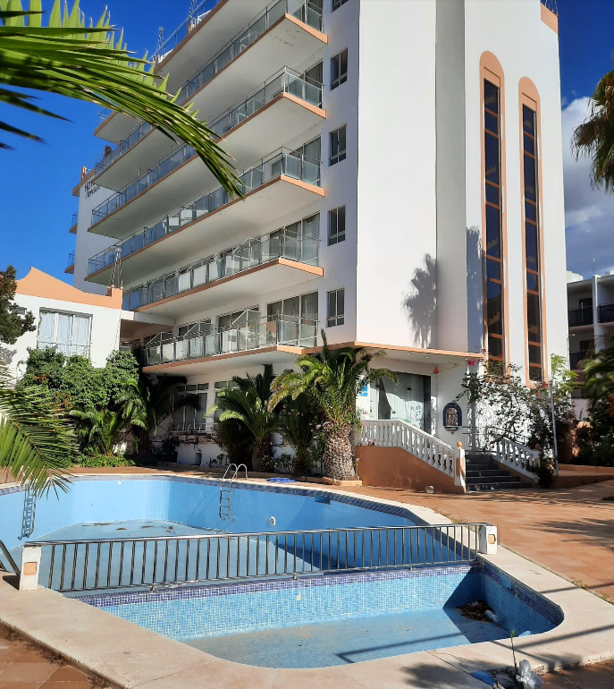 Hotel to Refurbish in San Antonio Bay