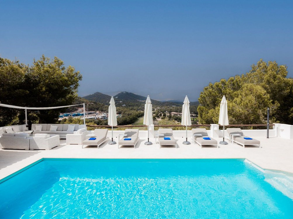 Exclusive 6-Bedroom Luxury Villa in Roca Llisa, Ibiza