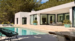 Contemporary villa with guest annex near Santa Gertrudis