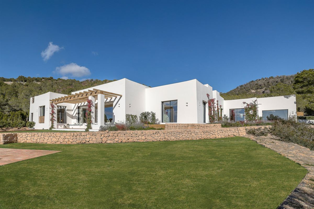 Blakstad finca in ibiza hills with sea views