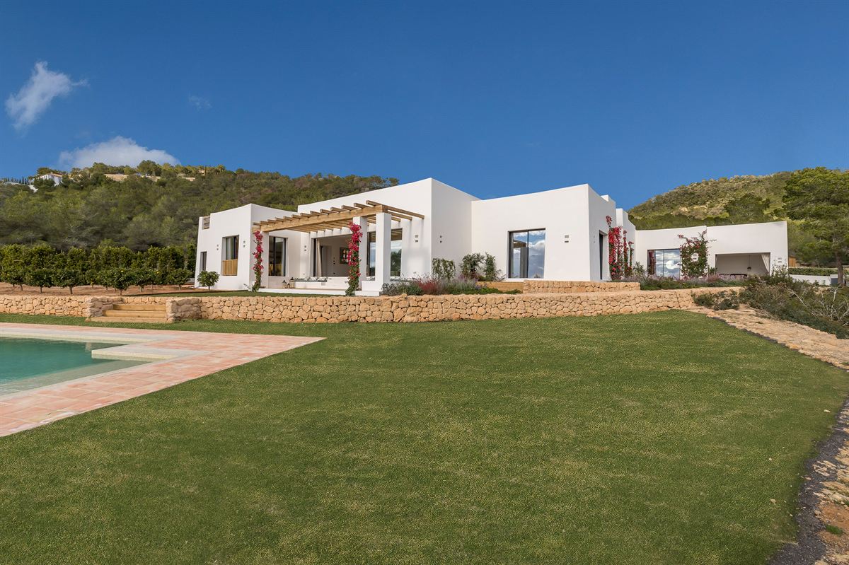 Blakstad finca in ibiza hills with sea views