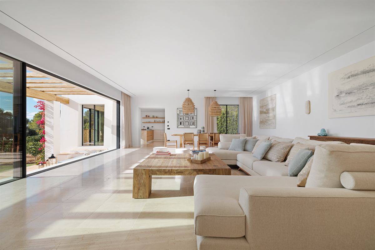 Blakstad finca in ibiza hills with sea views