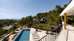 Contemporary Luxury Villa with Infinity Pool in Cala Salada