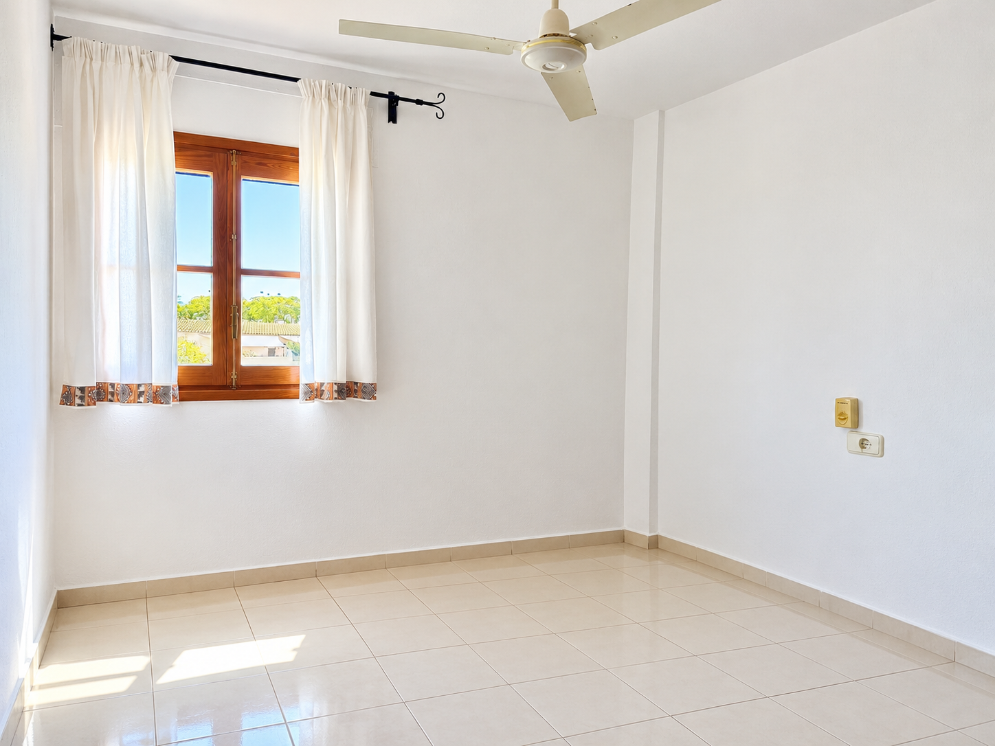 Two-Bedroom Apartment Overlooking the Church of Jesús