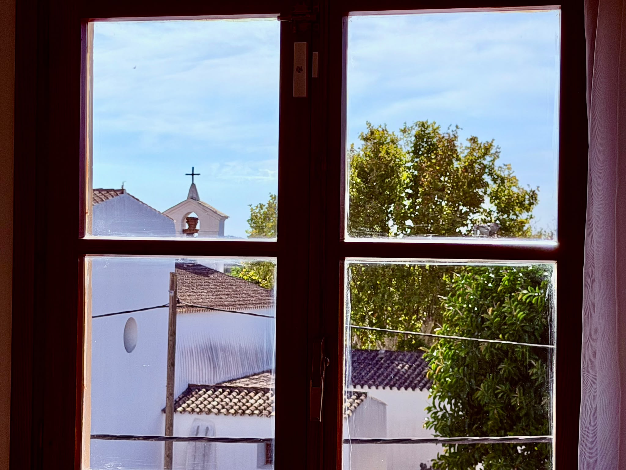 Two-Bedroom Apartment Overlooking the Church of Jesús