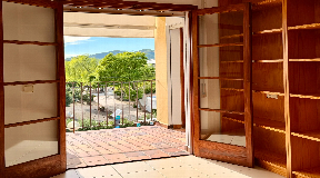 Two-Bedroom Apartment Overlooking the Church of Jesús